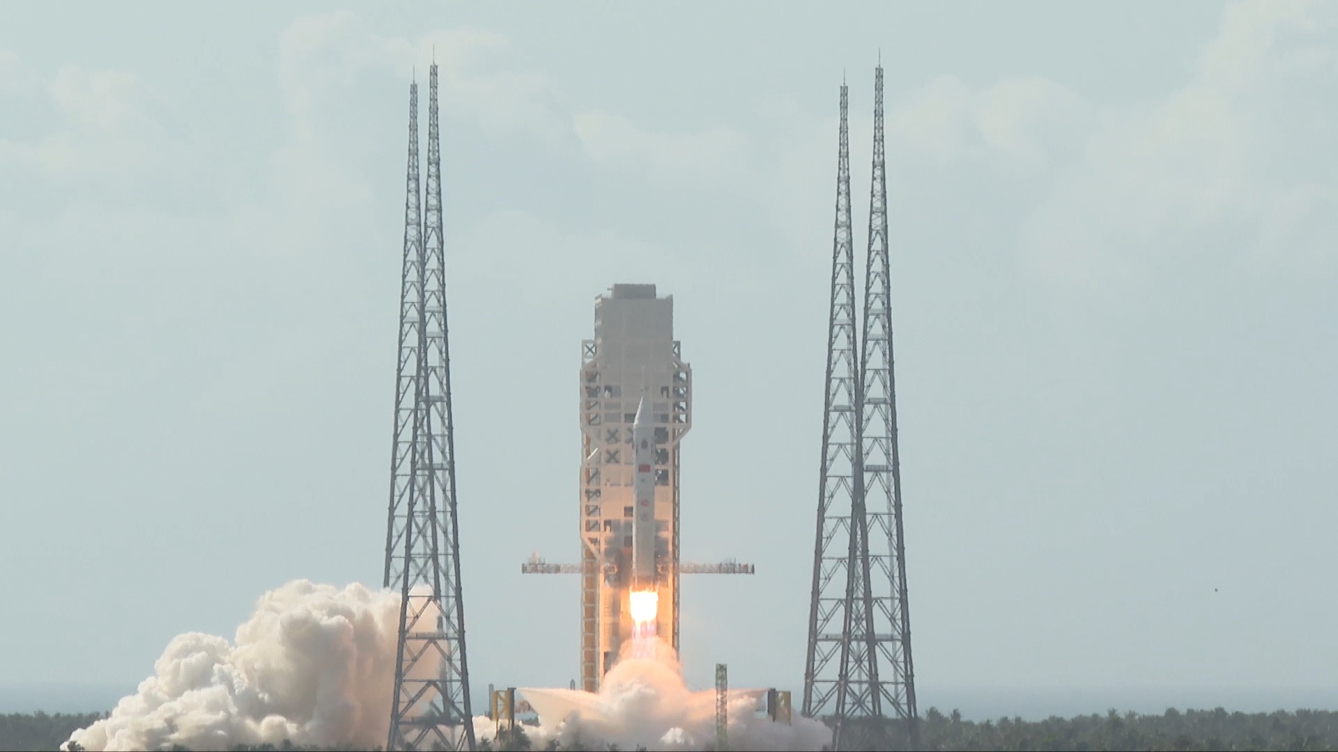 Mengzhou spacecraft abort system test